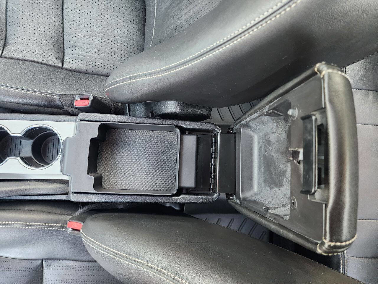 Used 2010 Ford Fusion Sport FWD image 35