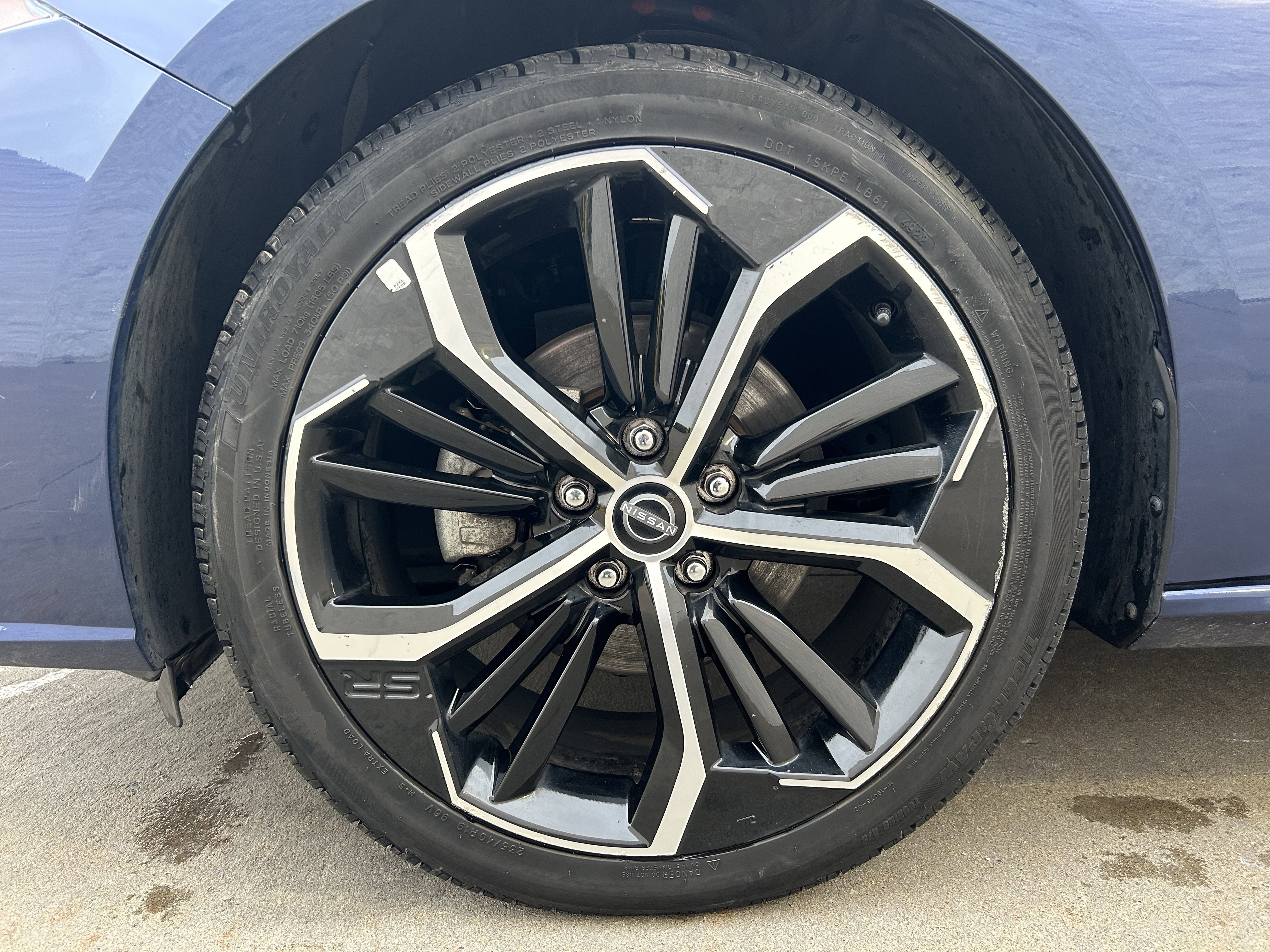 Used 2023 Nissan Altima 2.5 SR image 11