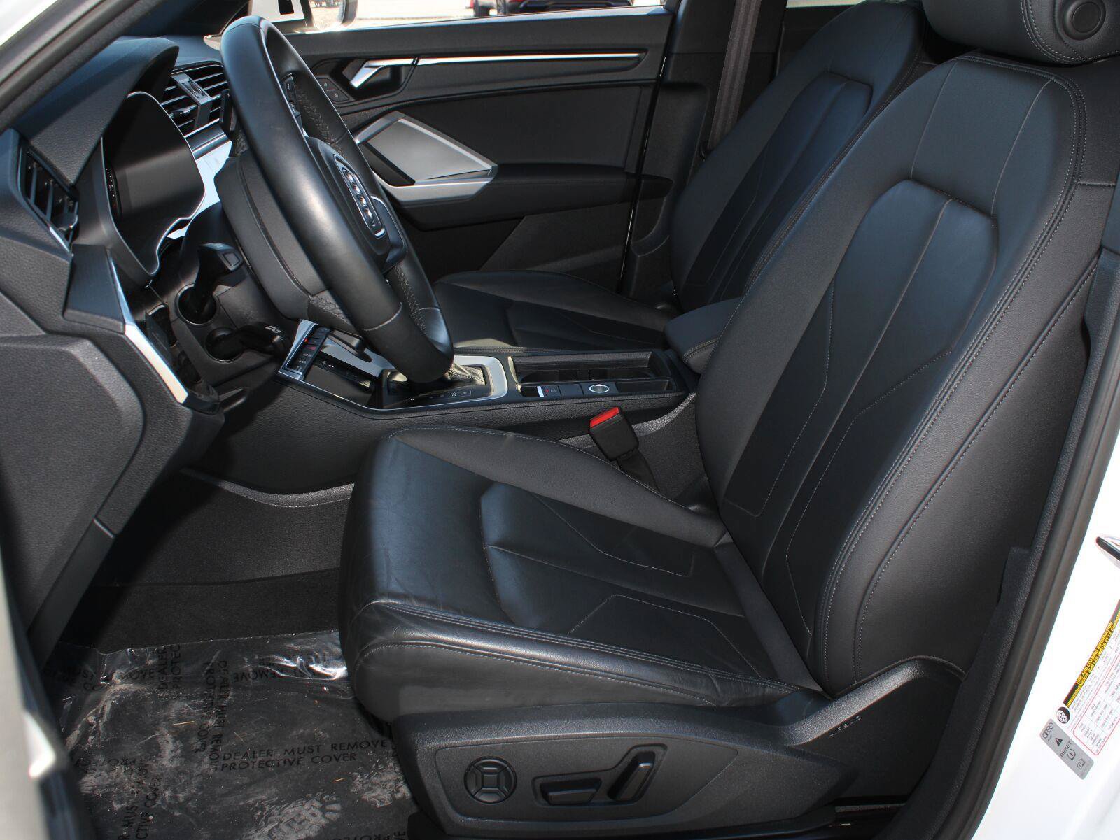 Used 2025 Audi Q3 2.0T Premium AWD/4WD image 19
