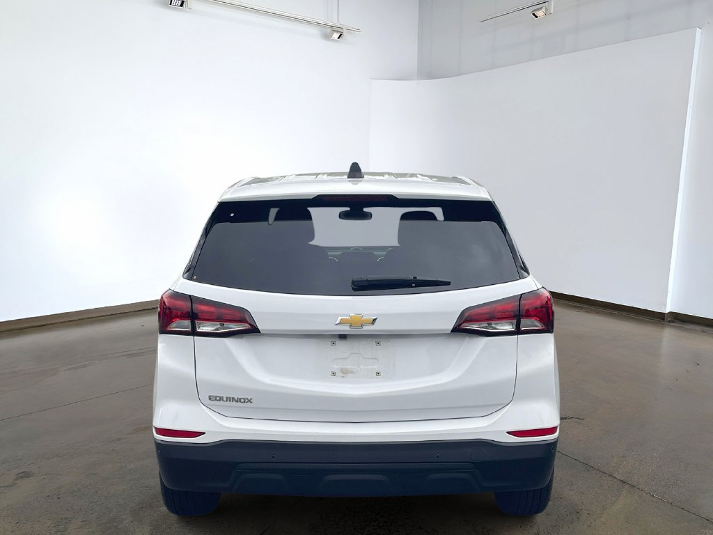Used 2023 Chevrolet Equinox LS w/ LS Convenience Package FWD image 5
