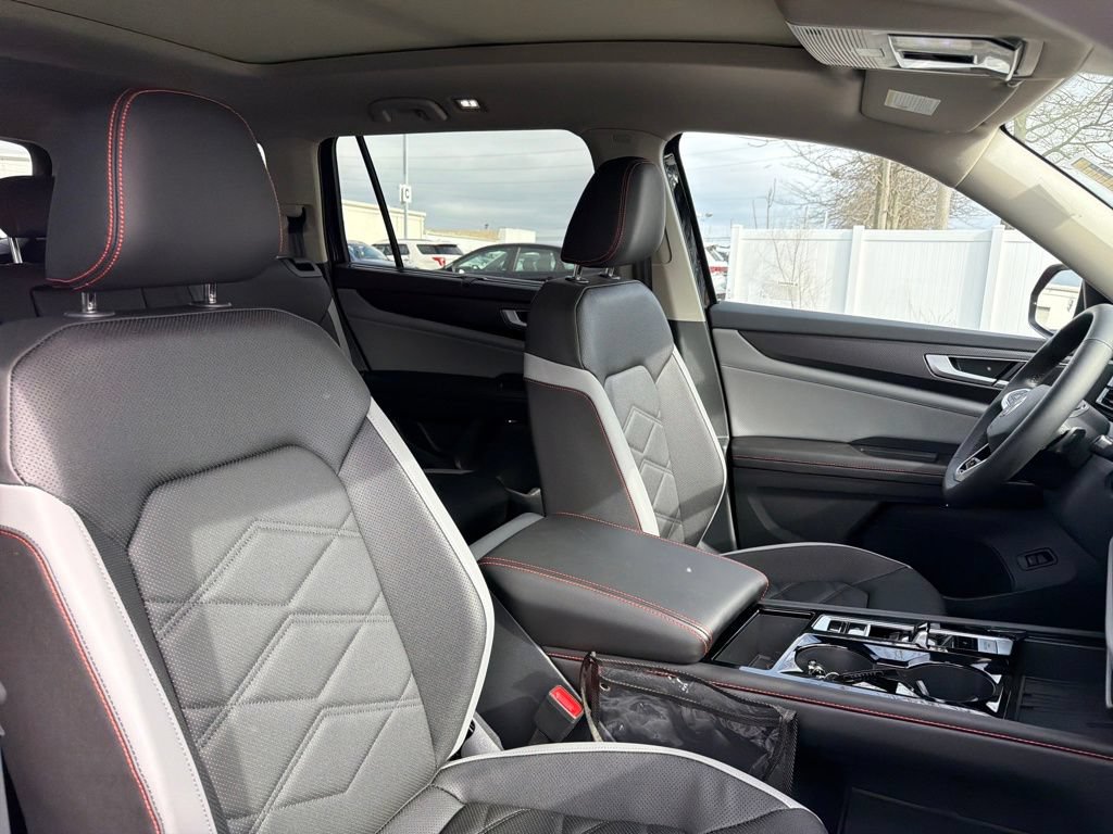 Used 2026 Volkswagen Atlas Peak Edition AWD/4WD image 34