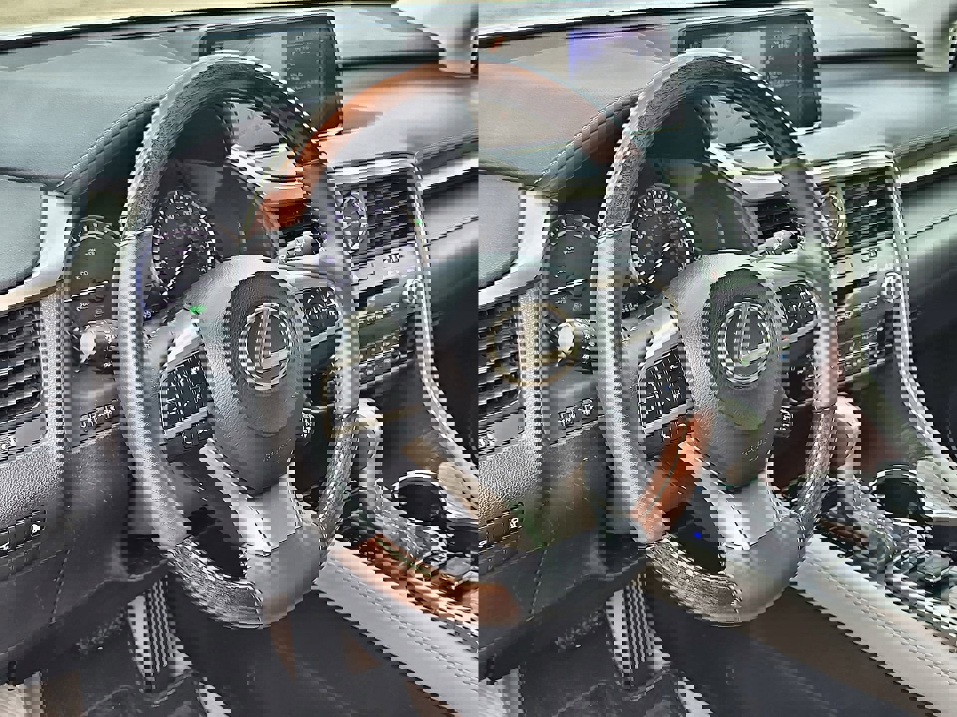 Used 2016 Lexus RX 450h AWD w/ Accessory Package image 14