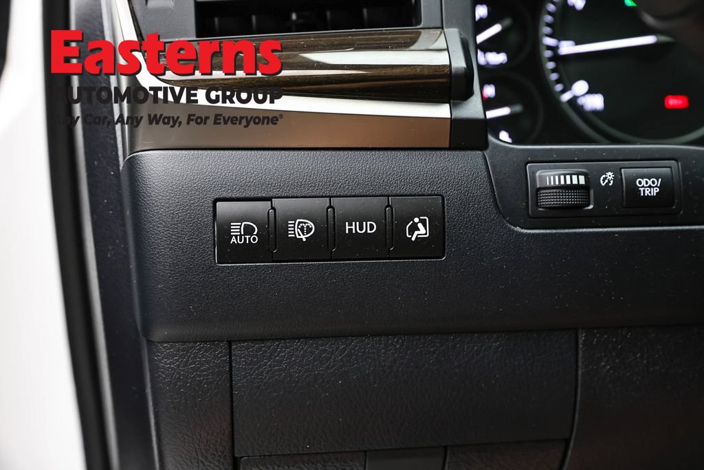 Used 2018 Lexus LX 570 4WD w/ Luxury Package image 23