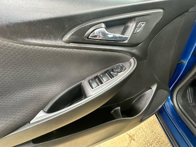 Used 2019 Chevrolet Malibu LS w/ LPO, Convenience Package 1 FWD image 17