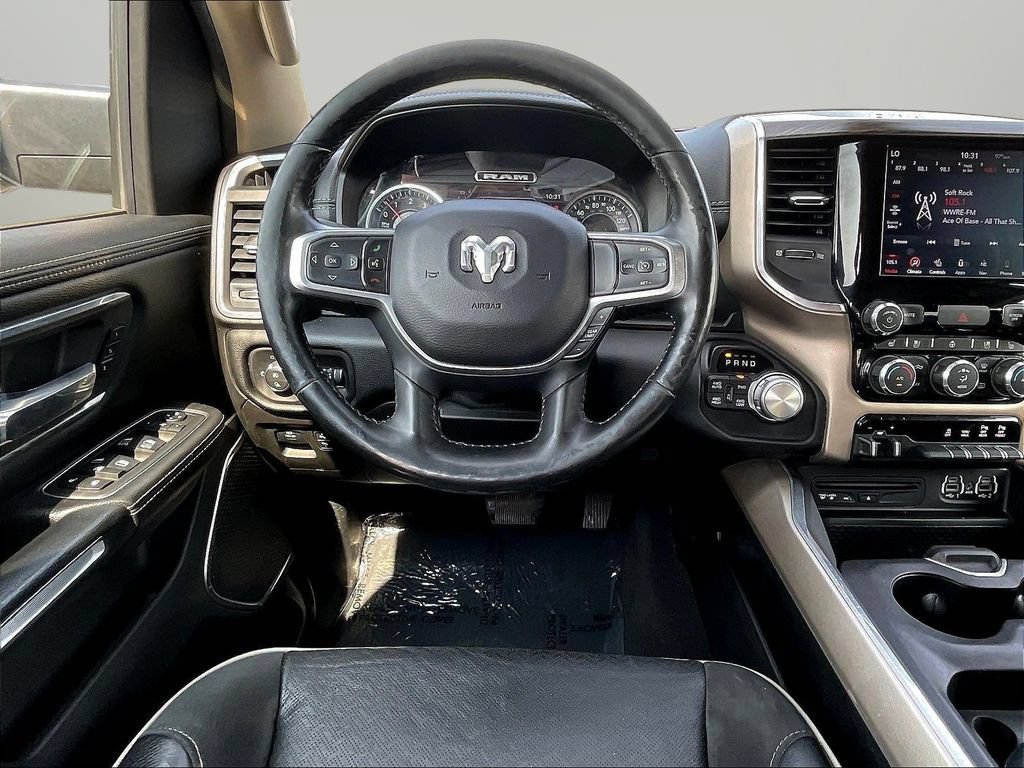 Used 2019 RAM 1500 Laramie AWD/4WD image 9