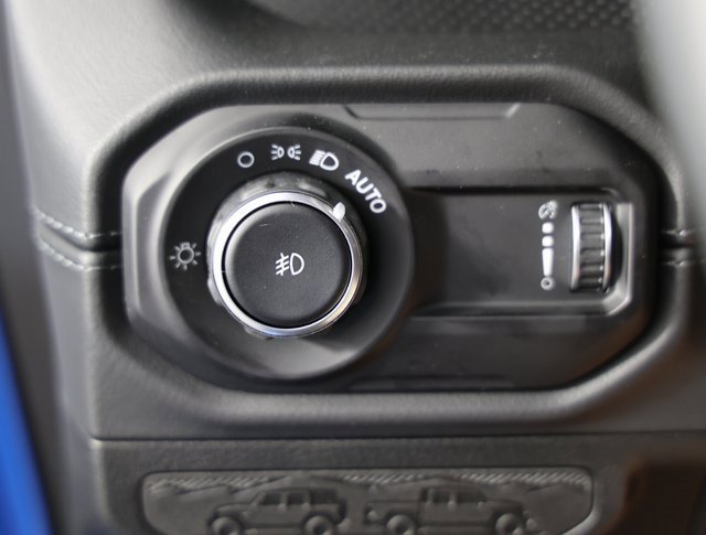 New 2025 Jeep Wrangler Unlimited Rubicon 392 image 28