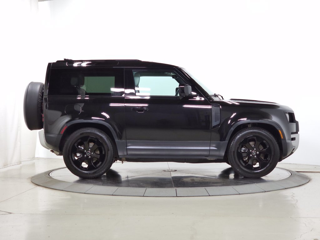 Used 2025 Land Rover Defender 90 S AWD/4WD image 7