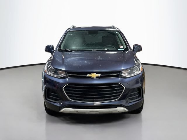 Used 2018 Chevrolet Trax LT w/ LT Convenience Package AWD/4WD image 2
