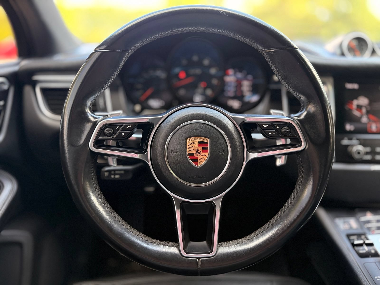 Used 2017 Porsche Macan GTS AWD/4WD image 25