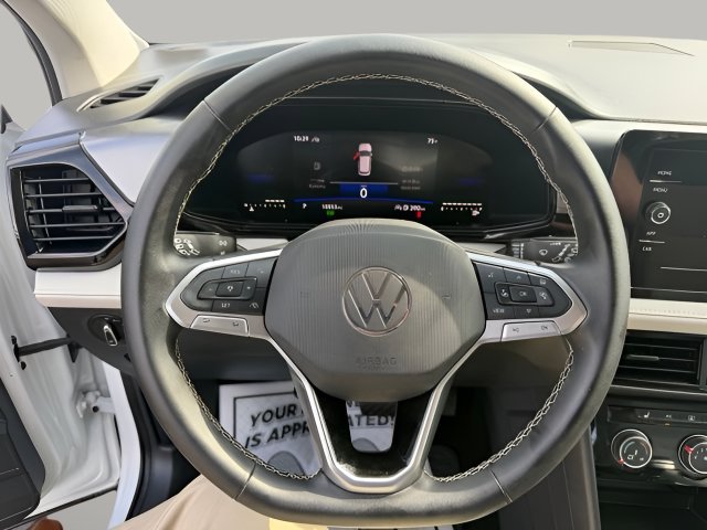 Certified 2025 Volkswagen Taos S AWD/4WD image 8