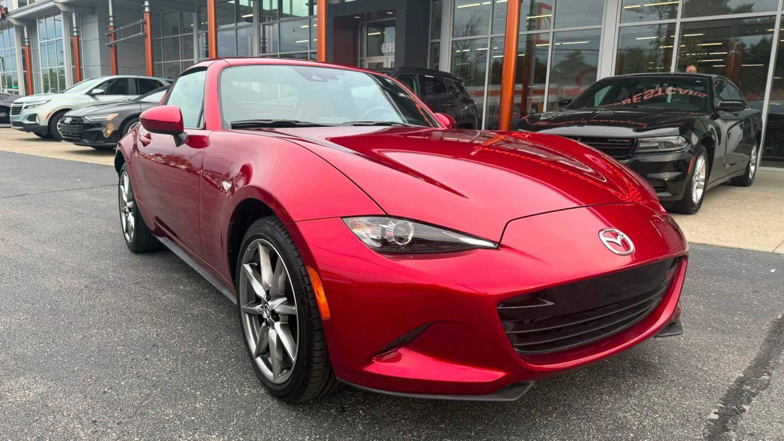Used 2022 MAZDA MX-5 Miata RF Grand Touring RWD image 13