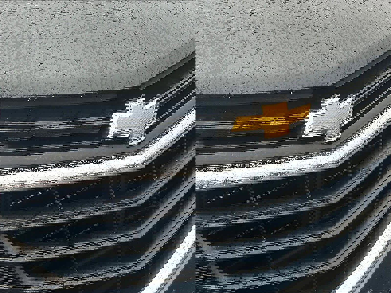 Used 2019 Chevrolet Equinox LS image 30