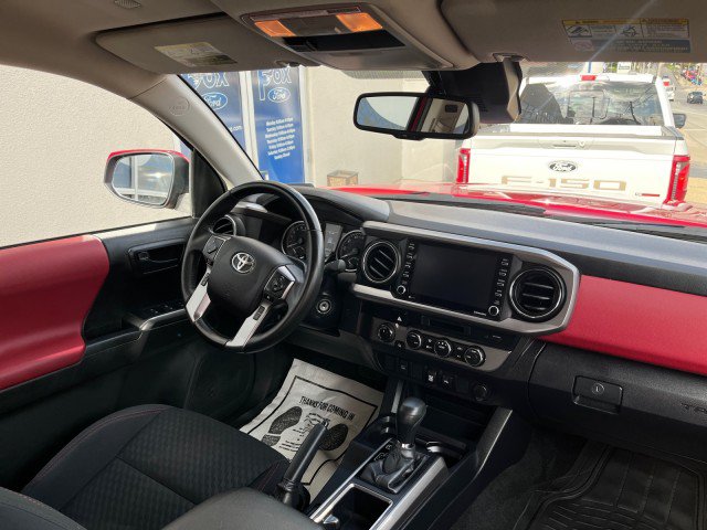 Used 2021 Toyota Tacoma SR5 AWD/4WD image 20