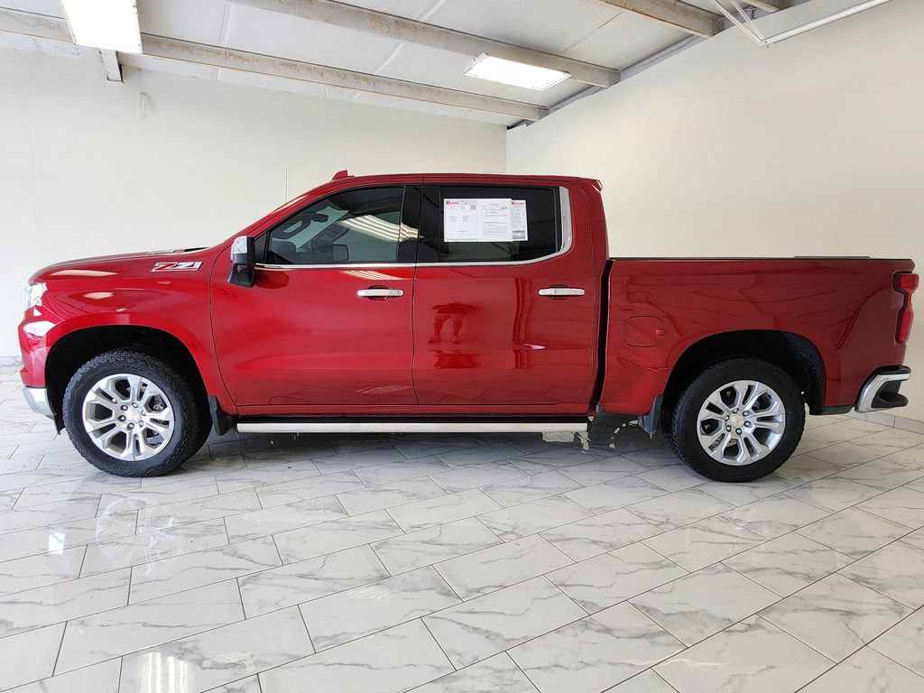Used 2025 Chevrolet Silverado 1500 LTZ w/ Technology Package AWD/4WD image 4