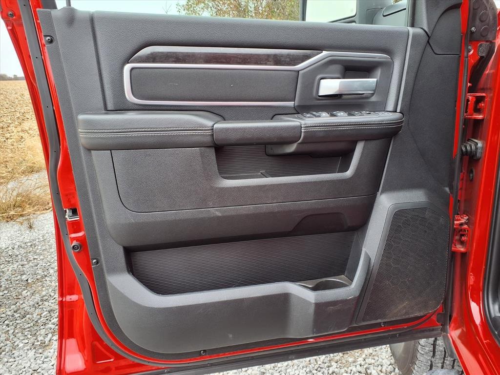 Used 2024 RAM 2500 Big Horn w/ Bed Utility Group image 15