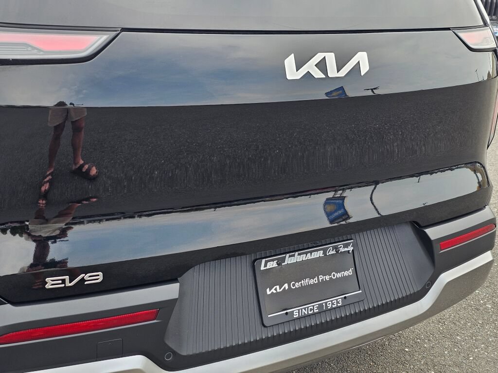 Certified 2024 Kia EV9 Wind AWD/4WD image 27
