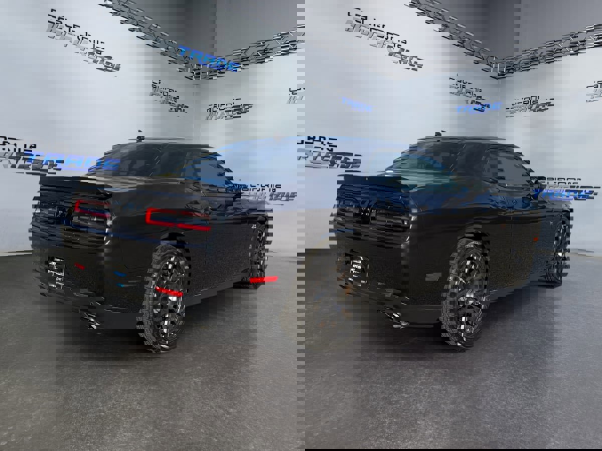 Used 2018 Dodge Challenger R/T Scat Pack image 5