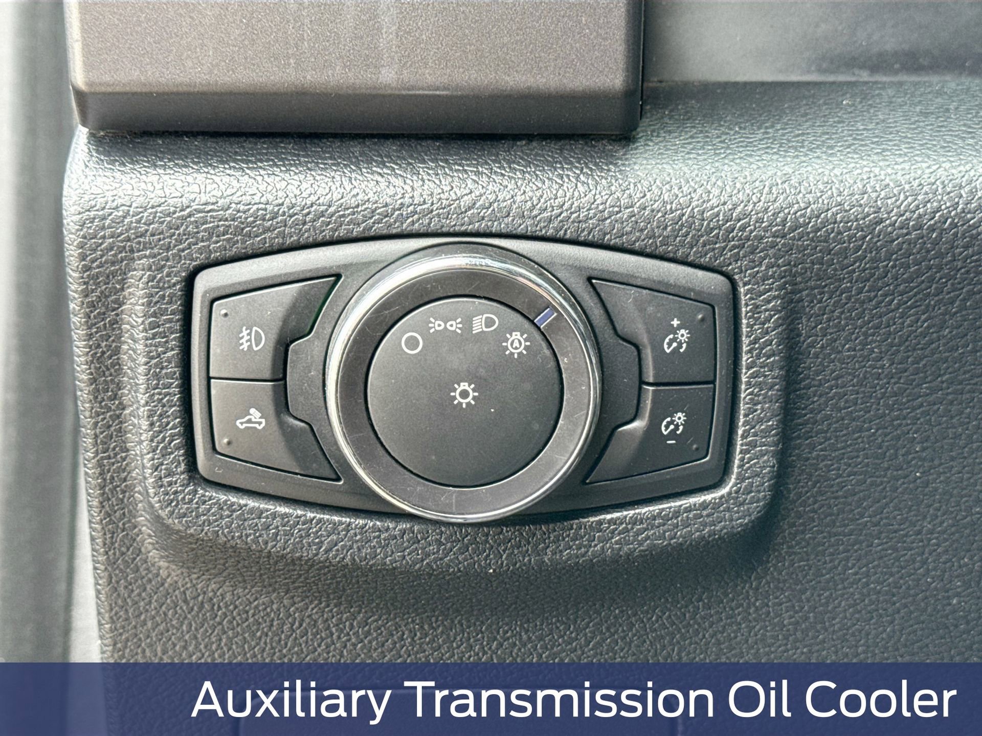 Used 2016 Ford F150 XLT w/ Equipment Group 302A Luxury image 16