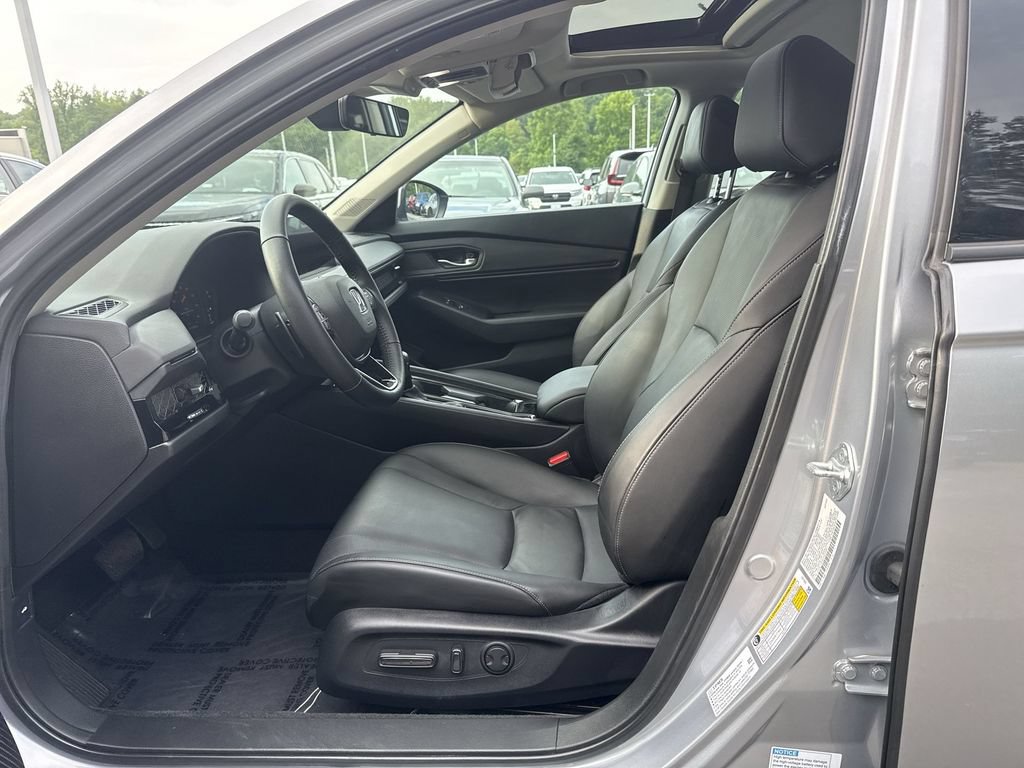 Used 2023 Honda Accord EX-L image 12