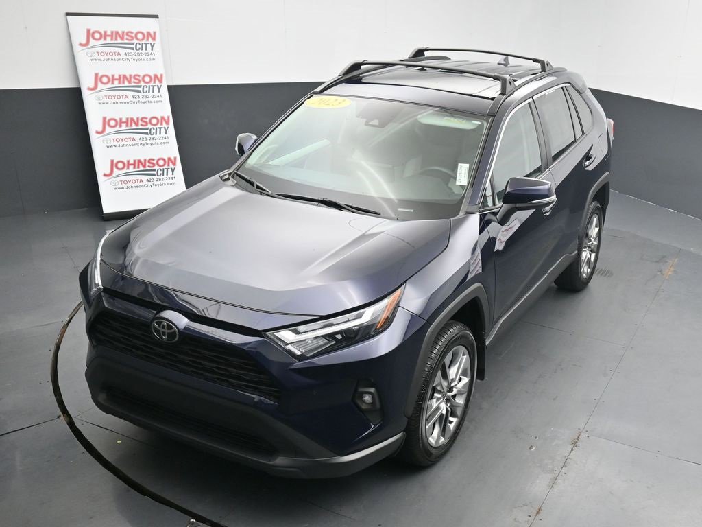 Used 2023 Toyota RAV4 XLE Premium image 28