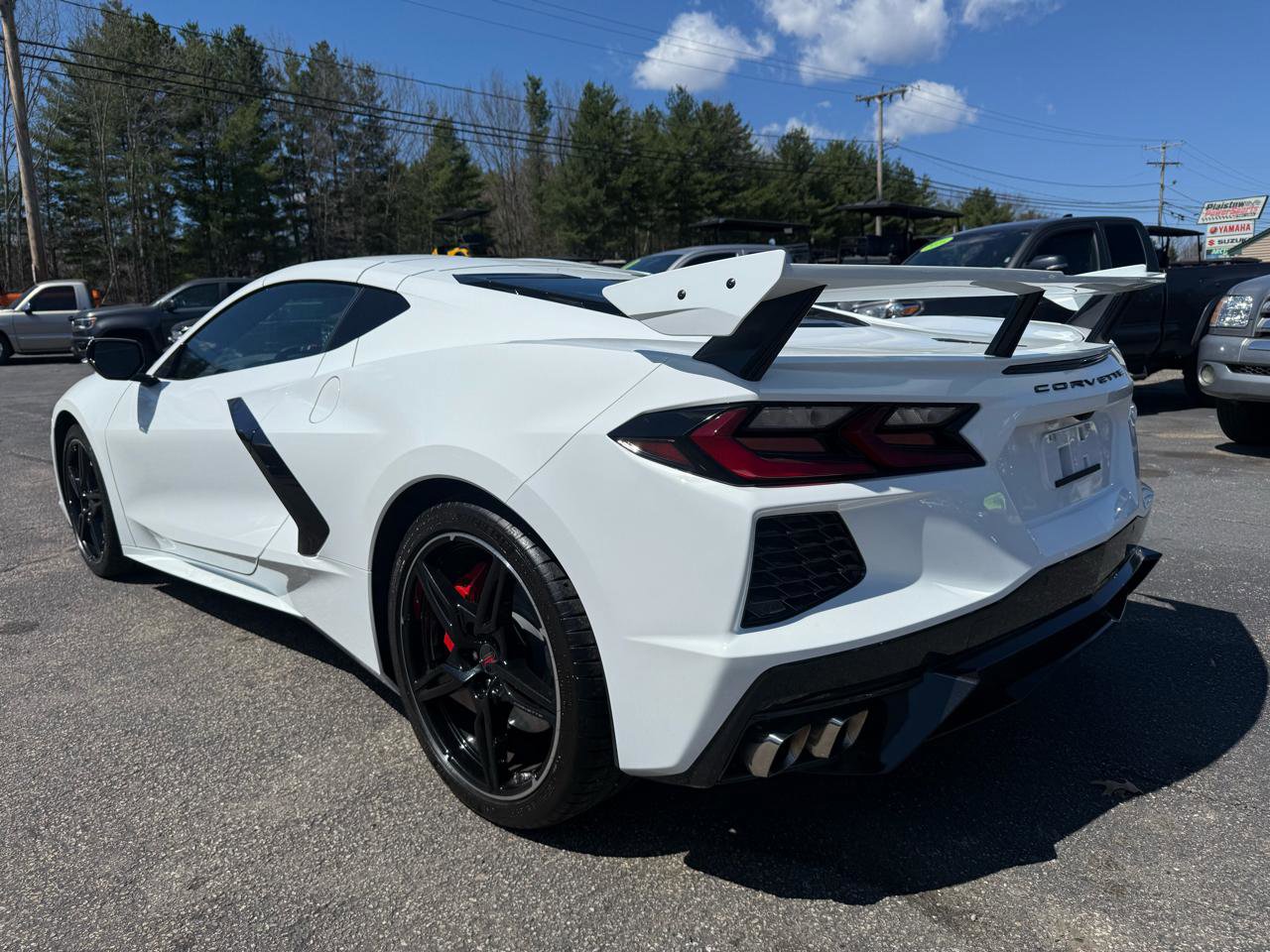 Used 2023 Chevrolet Corvette Stingray Coupe w/ Z51 Performance Package RWD image 12