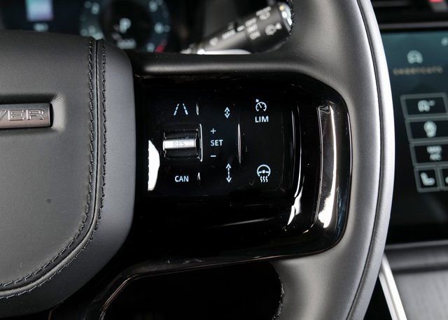 New 2026 Land Rover Range Rover Velar Dynamic SE image 18