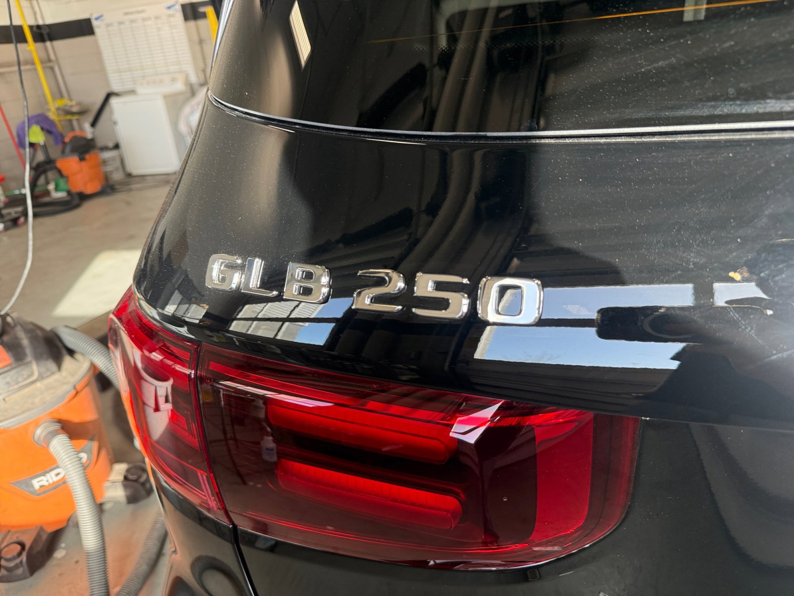 Used 2026 Mercedes-Benz GLB 250 4MATIC image 24