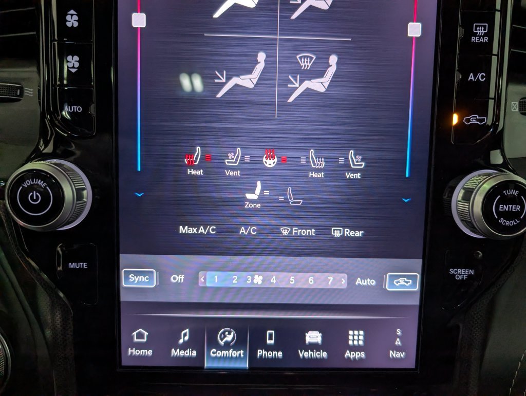 Used 2026 RAM 1500 Limited AWD/4WD image 25
