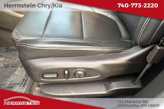 Used 2019 Chevrolet Traverse LT FWD image 16