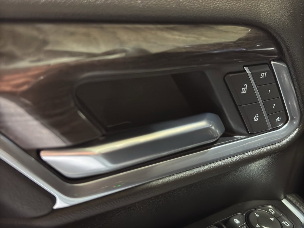 Used 2025 Chevrolet Silverado 2500 LTZ w/ Trail Boss Package image 36