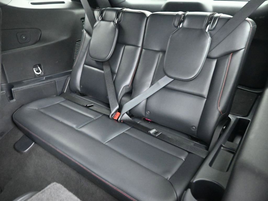 Used 2025 Ford Explorer ST image 21