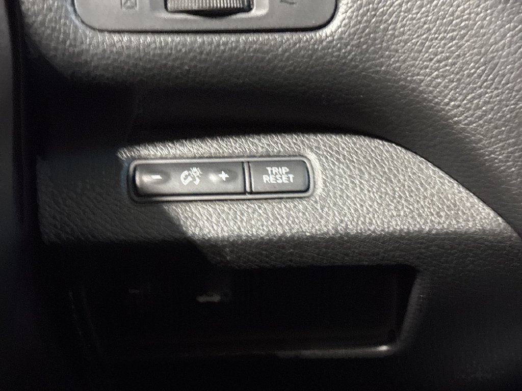 Used 2013 Nissan Altima 2.5 SV w/ 2.5SV Convenience Pkg FWD image 18