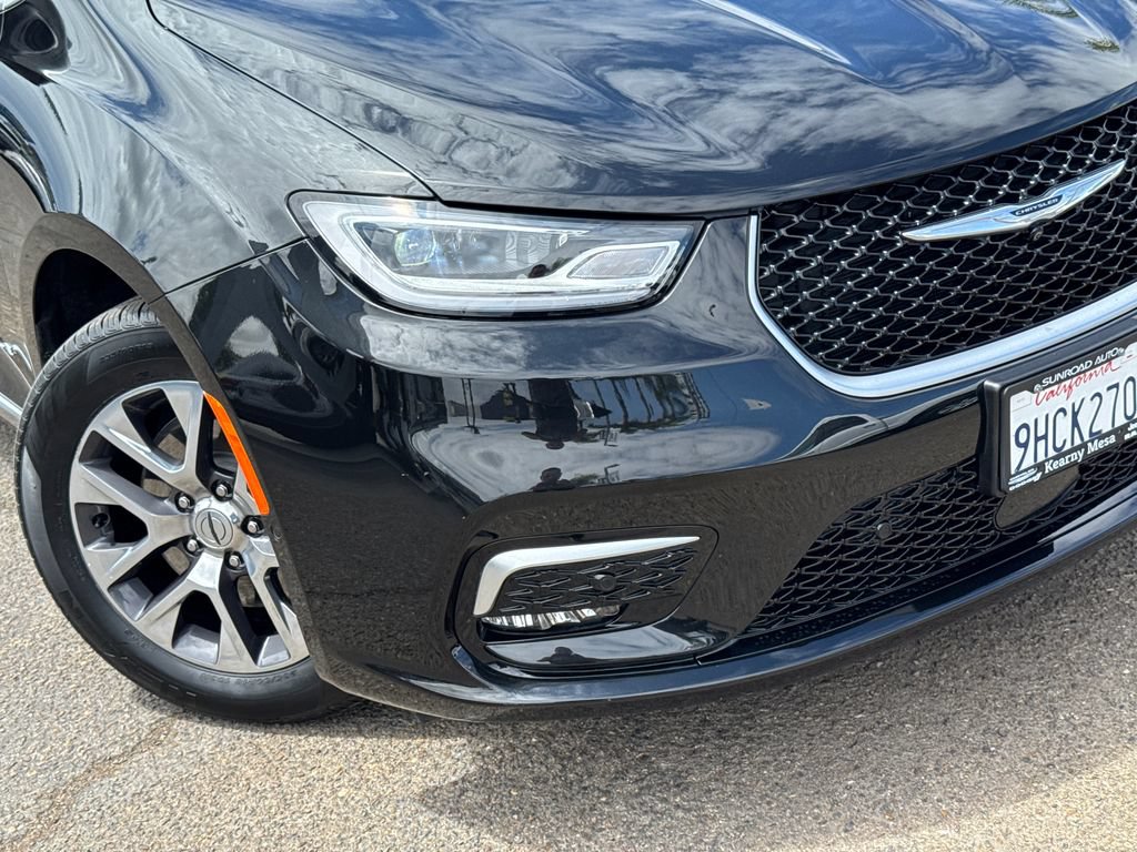 Used 2022 Chrysler Pacifica Pinnacle FWD image 6