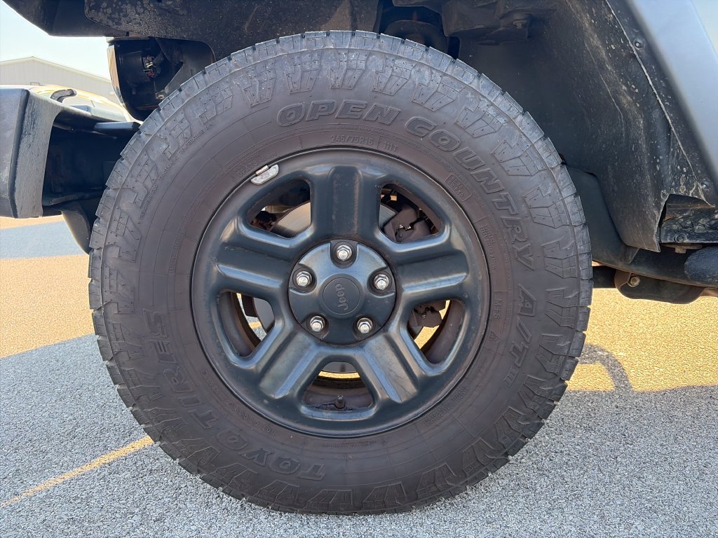 Used 2015 Jeep Wrangler Sport AWD/4WD image 20