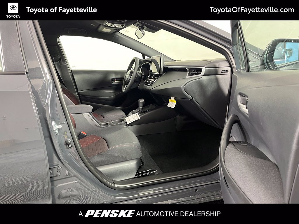 Used 2026 Toyota Corolla SE FWD image 5