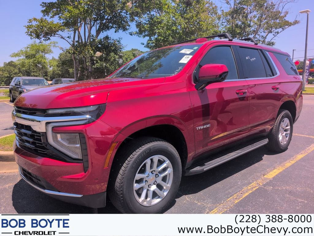 Used 2025 Chevrolet Tahoe LS AWD/4WD image 1
