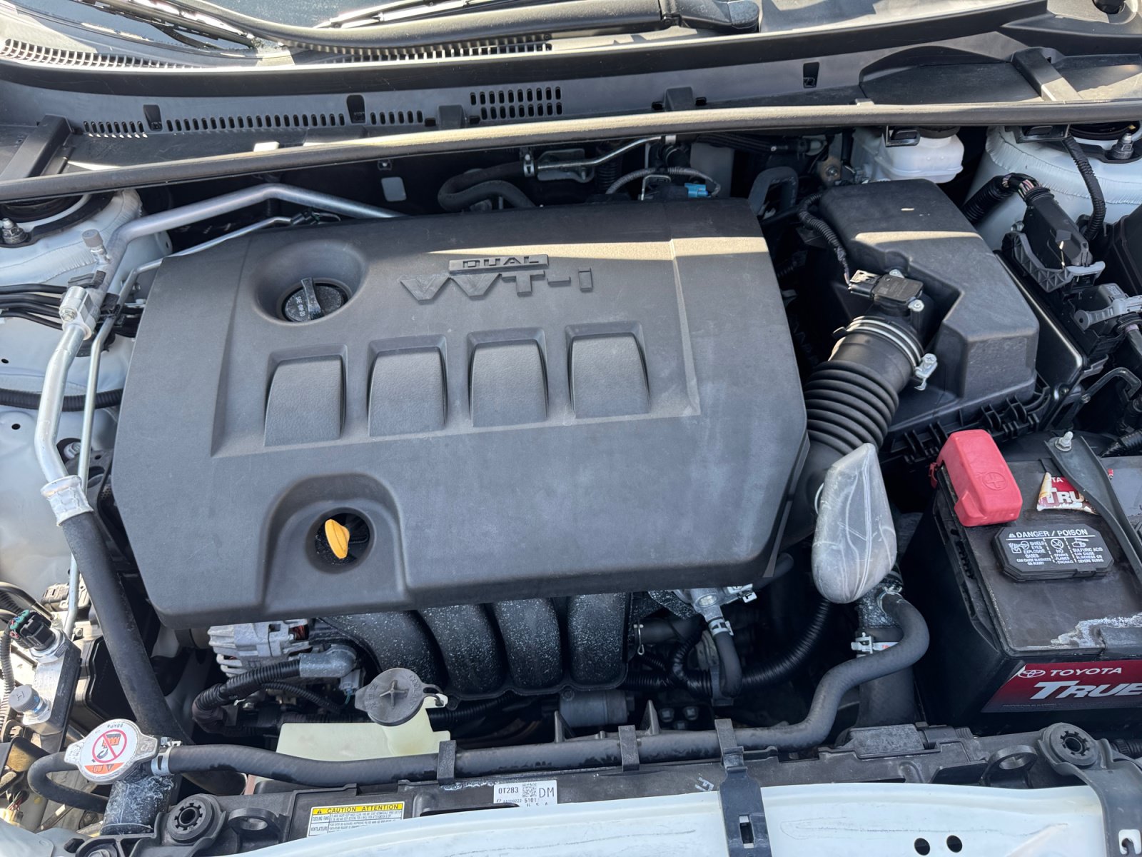 Used 2019 Toyota Corolla XLE w/ Carpet Mat Package (TMS) FWD image 17