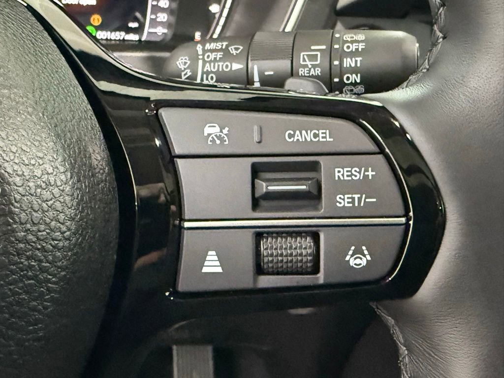 Used 2025 Honda Pilot Elite image 13