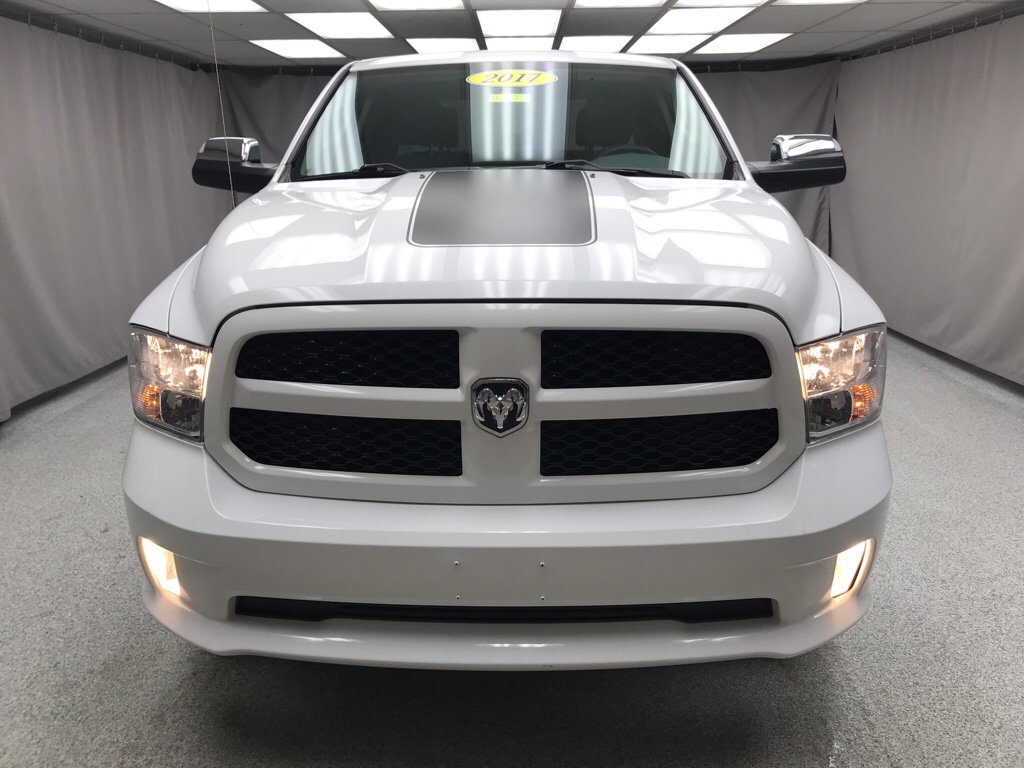 Used 2017 RAM 1500 Express image 6