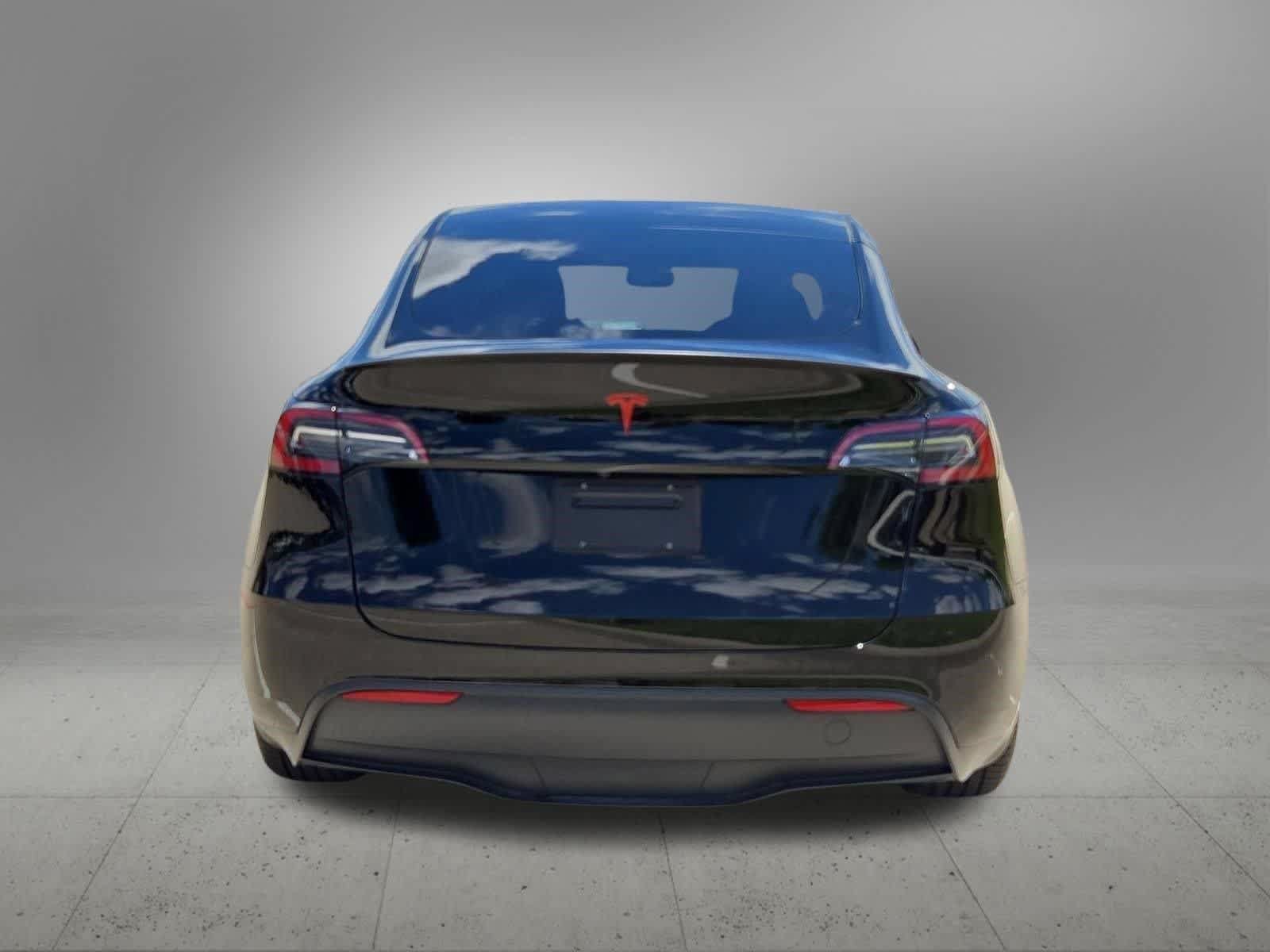Used 2023 Tesla Model Y Performance AWD/4WD image 5