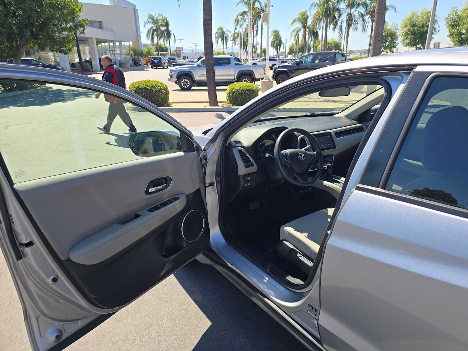 Used 2018 Honda HR-V EX image 20
