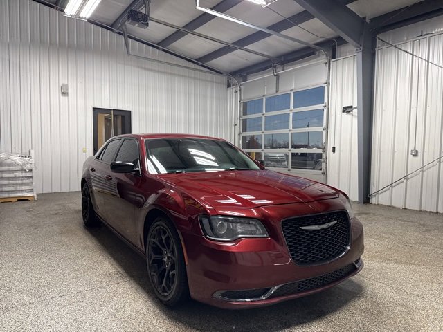 Used 2019 Chrysler 300 Touring w/ Sport Appearance Package image 28