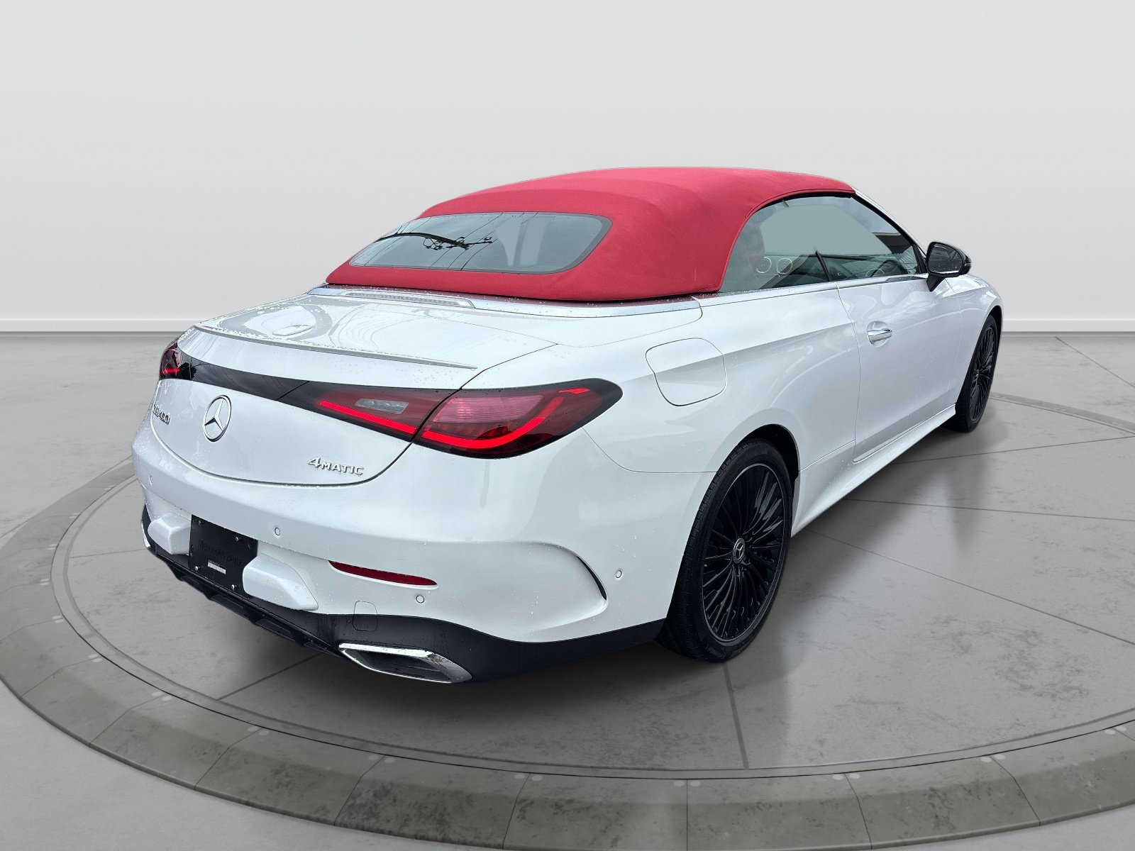 Used 2024 Mercedes-Benz CLE 450 4MATIC Cabriolet image 5