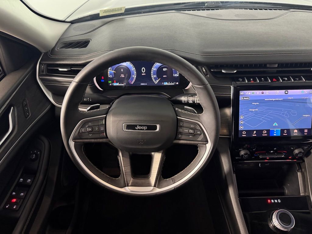 Used 2023 Jeep Grand Cherokee Limited RWD image 16