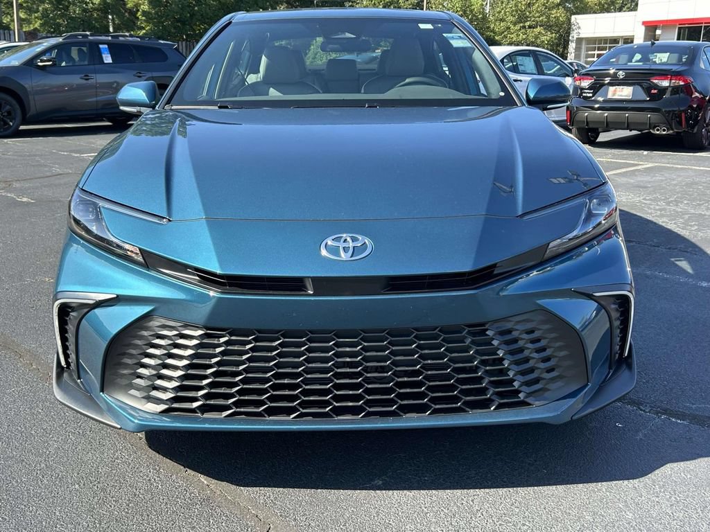 New 2026 Toyota Camry Hybrid FWD image 8