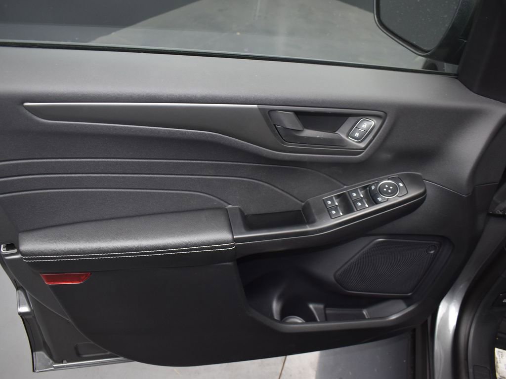New 2026 Ford Escape Active image 12