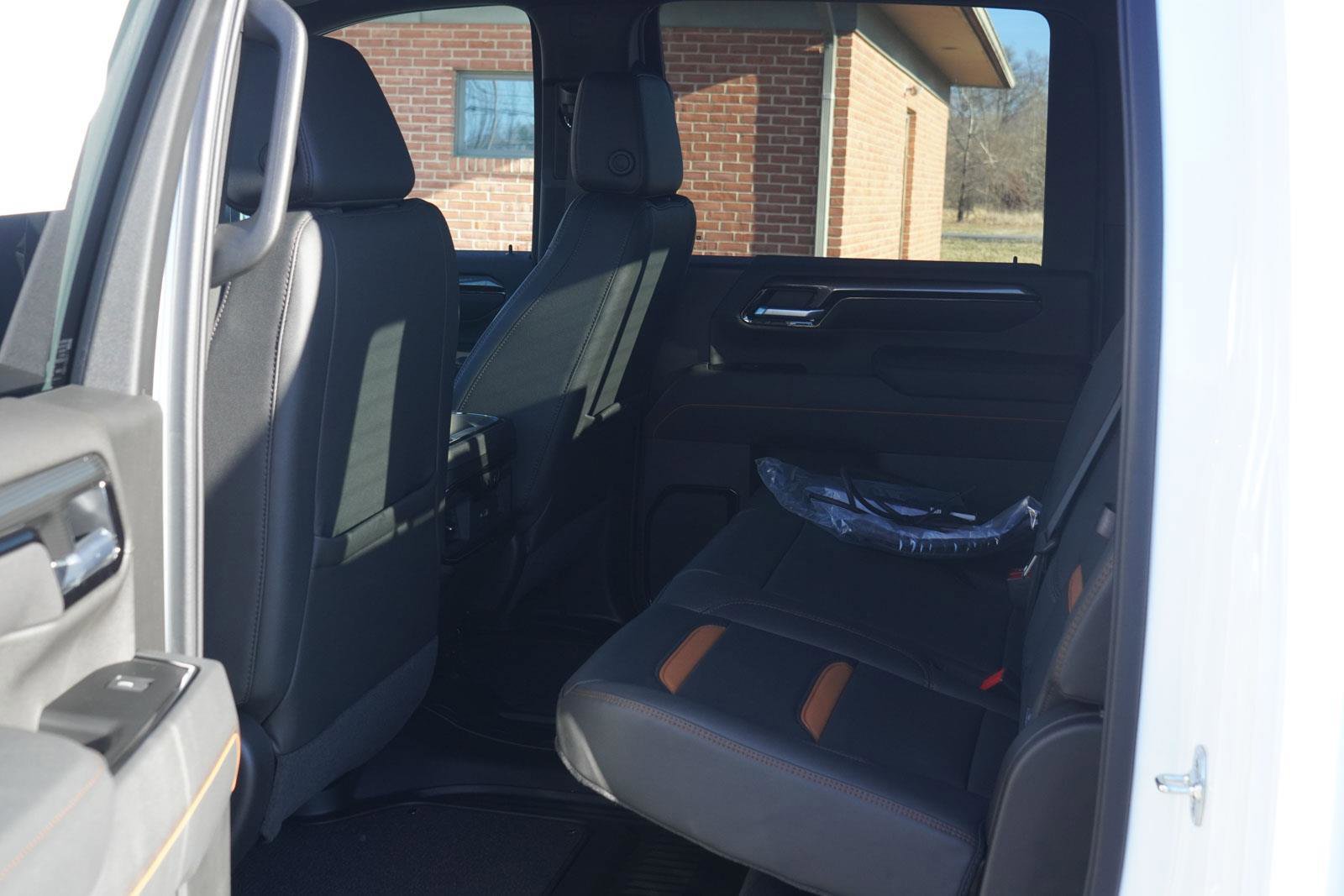 New 2026 GMC Sierra 2500 AT4 w/ AT4 Premium Plus Package image 29