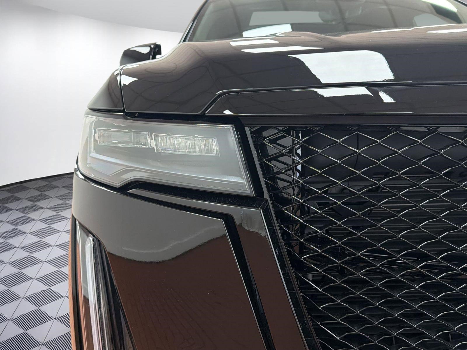 Used 2024 Cadillac Escalade ESV Sport w/ LPO, ONYX Package image 10