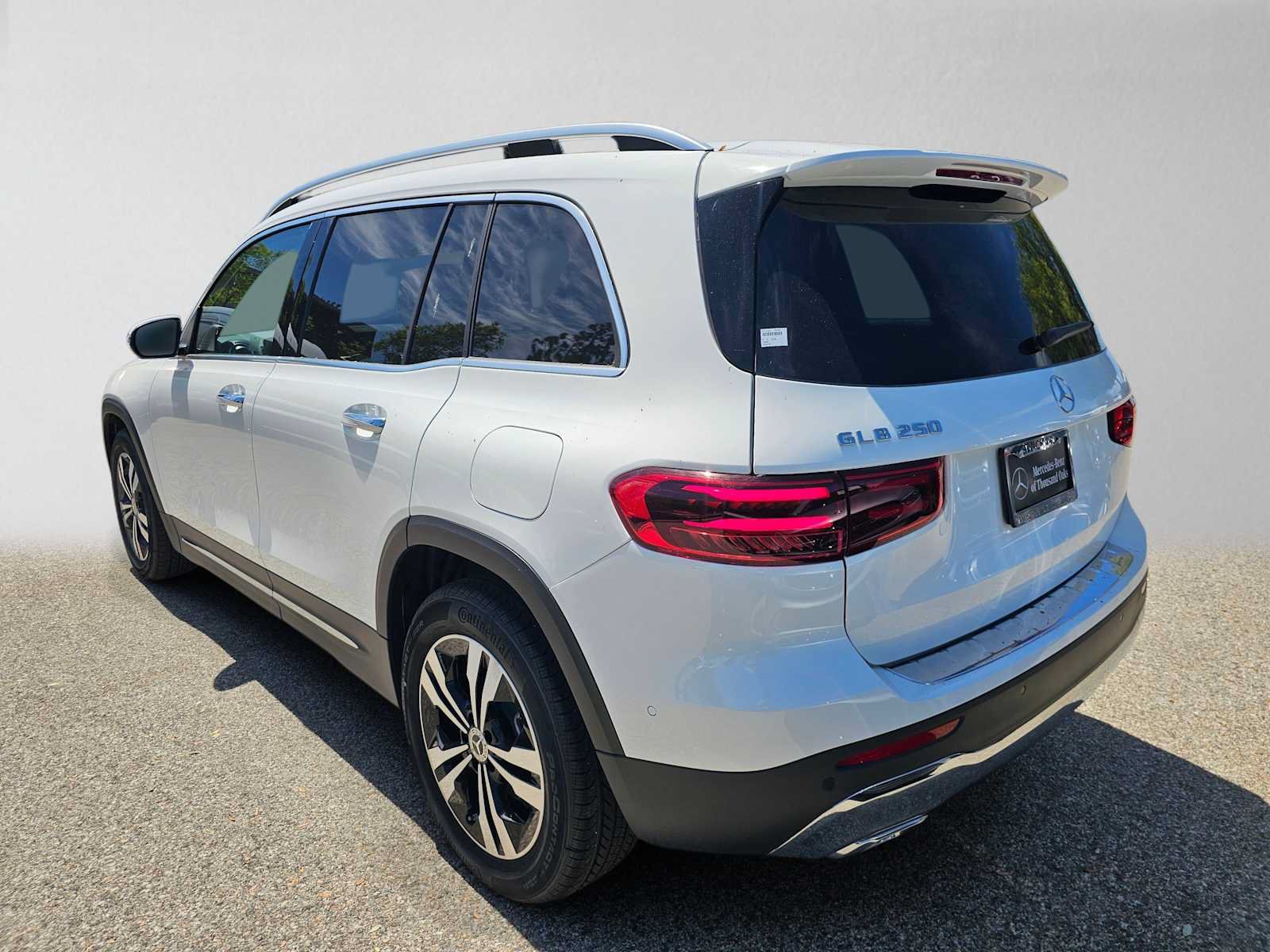 New 2026 Mercedes-Benz GLB 250 image 5