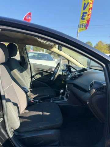 Used 2014 Ford Fiesta SE image 9